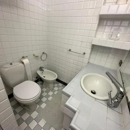 Le Vasche - By The Sea - *