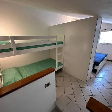 Le Vasche - By The Sea -