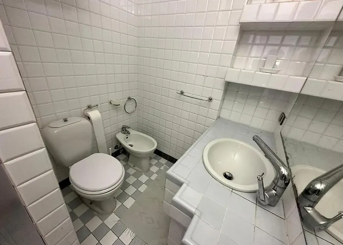 Le Vasche - By The Sea - *